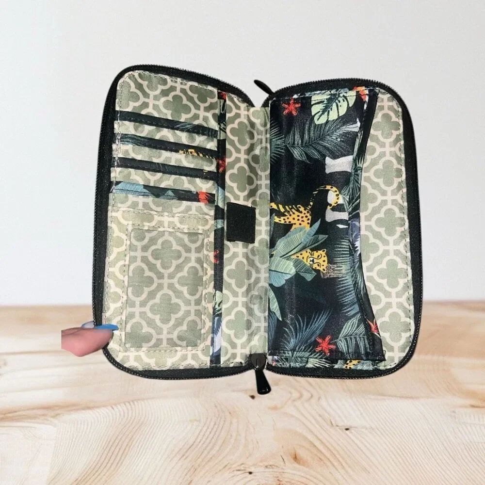 ✨Lug Splits XL Wallet✨ - Picture 5 of 8